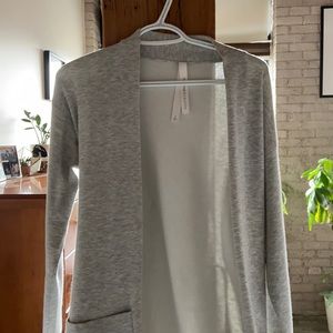 Brand new the group Babaton Ty Cardigan